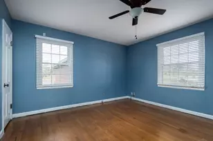 557 W North Bend Rd, Springfield Township, OH 45224 - Photo 13