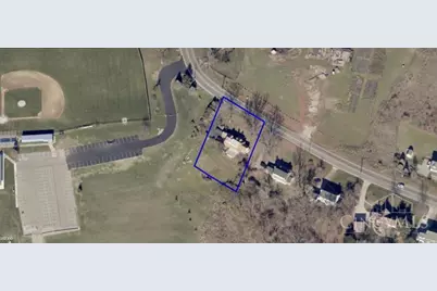 557 W North Bend Road, Springfield Township, OH 45224 - Photo 3