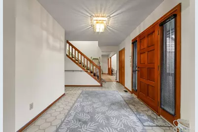 1749 Gloucester Drive, Fairfield, OH 45014 - Photo 3