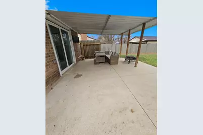 7937 Rustic Woods Drive, Huber Heights, OH 45424 - Photo 17