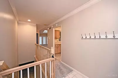 8119 Witts Meadow Lane, Anderson Township, OH 45255 - Photo 5