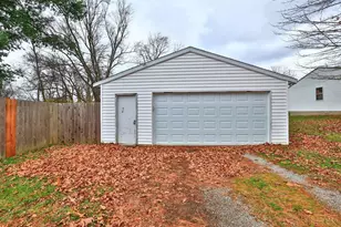 5795 Meadowview Dr, Miami Township, OH 45150 - Photo 27