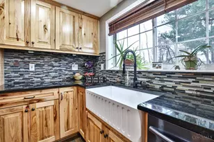 5795 Meadowview Dr, Miami Township, OH 45150 - Photo 9