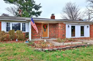 5795 Meadowview Dr, Miami Township, OH 45150 - Photo 3