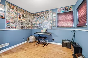 8757 Wicklow Ave, Sycamore Township, OH 45236 - Photo 17