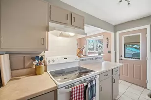 8757 Wicklow Ave, Sycamore Township, OH 45236 - Photo 11