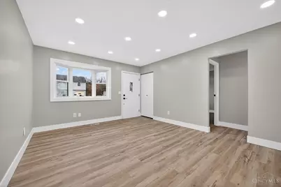 11666 Elkwood Drive, Forest Park, OH 45240 - Photo 9