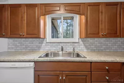 709 Oskamp Drive, Miami Township, OH 45140 - Photo 11