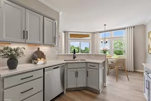 463 Valhalla Ct, Turtle Creek Township, OH 45036 - Photo 5