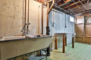 1101 Meadowind Ct, Springfield Township, OH 45231 - Photo 37