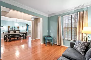 8945 Wintergreen Dr, West Chester, OH 45069 - Photo 3