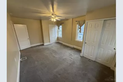 3753 N Berkley Circle, Silverton, OH 45236 - Photo 11