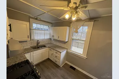 3753 N Berkley Circle, Silverton, OH 45236 - Photo 7