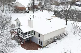 690 Kensington Ct, Hamilton Township, OH 45039 - Photo 3