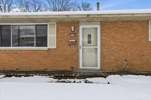11740 Van Camp Ln, Springdale, OH 45246 - Photo 5