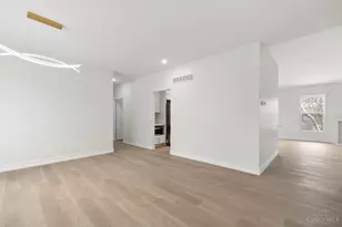 12017 Brookway Dr, Springfield Township, OH 45240 - Photo 9