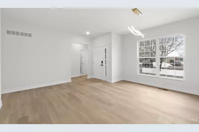 12017 Brookway Drive, Springfield Township, OH 45240 - Photo 11