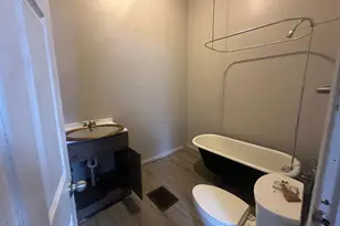 4372 Winton Rd, Cincinnati, OH 45232 - Photo 7