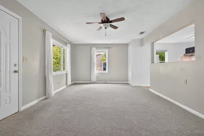 6519 Rainbow Lane, Cincinnati, OH 45230 - Photo 13