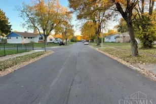 4293 Thompson Dr, Trotwood, OH 45416 - Photo 5