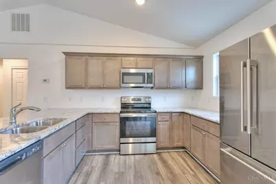 120 Cheyenne Drive, Franklin Township, OH 45171 - Photo 7