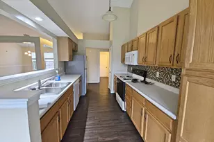 8676 Sweetbriar Ct, Franklin Township, OH 45005 - Photo 5