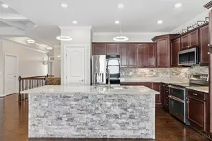 7890 Planters Ln, West Chester, OH 45069 - Photo 13