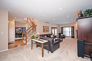 8565 Charleston Valley Dr, Deerfield Township, OH 45040 - Photo 9