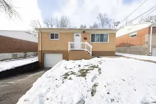 3041 Westknolls Ln, Cincinnati, OH 45211 - Photo 1