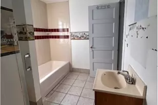 210 Bond Ave, Hamilton, OH 45011 - Photo 3