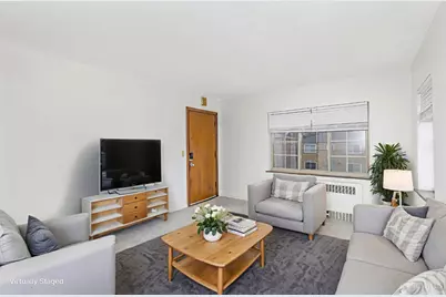 1114 Egan Court, Cincinnati, OH 45229 - Photo 3