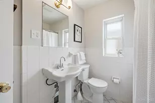 7018 Bramble Ave, Columbia Township, OH 45227 - Photo 11