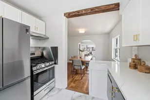 7018 Bramble Ave, Columbia Township, OH 45227 - Photo 9