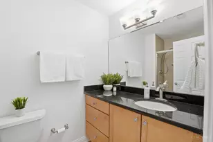 3646 Ashworth Dr, Cincinnati, OH 45208 - Photo 17