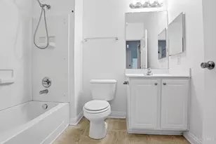 6770 Kelseys Oak Ct, Green Township, OH 45248 - Photo 19