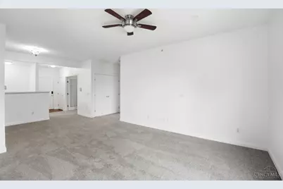 6770 Kelseys Oak Court, Green Township, OH 45248 - Photo 5