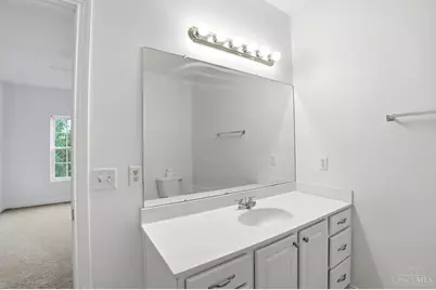 6770 Kelseys Oak Court, Green Township, OH 45248 - Photo 15