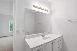 6770 Kelseys Oak Ct, Green Township, OH 45248 - Photo 15