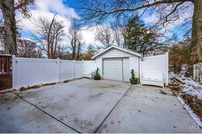 2030 Emerson Avenue, Cincinnati, OH 45239 - Photo 9