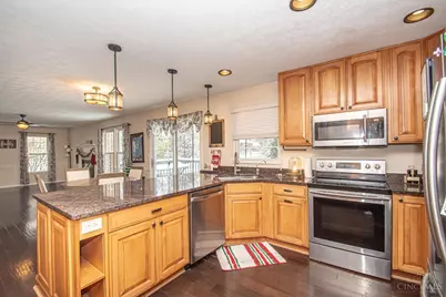 360 Wellington Way, Springboro, OH 45066 - Photo 11