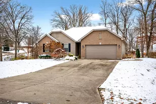 2575 Martha Ln, Hanover Township, OH 45013 - Photo 3