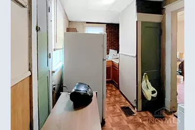 1705 Wyoming Avenue, Cincinnati, OH 45205 - Photo 3