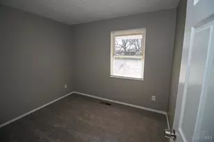 2074 Roosevelt Ave, Springfield Township, OH 45240 - Photo 13