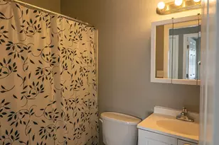 2074 Roosevelt Ave, Springfield Township, OH 45240 - Photo 5
