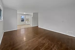 8265 Haskell Dr, Colerain Township, OH 45239 - Photo 9