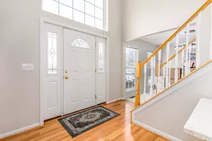 6291 Green Knoll Cir, Fairfield Township, OH 45011 - Photo 5