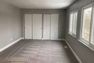 5221 Clearlake Dr, Green Township, OH 45247 - Photo 9