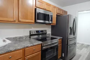 210 Carrington Pl, Loveland, OH 45140 - Photo 7