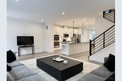 131 Blossom View Drive, Loveland, OH 45140 - Photo 9