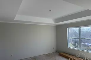 1325 Peregrine Way, Hamilton, OH 45013 - Photo 5